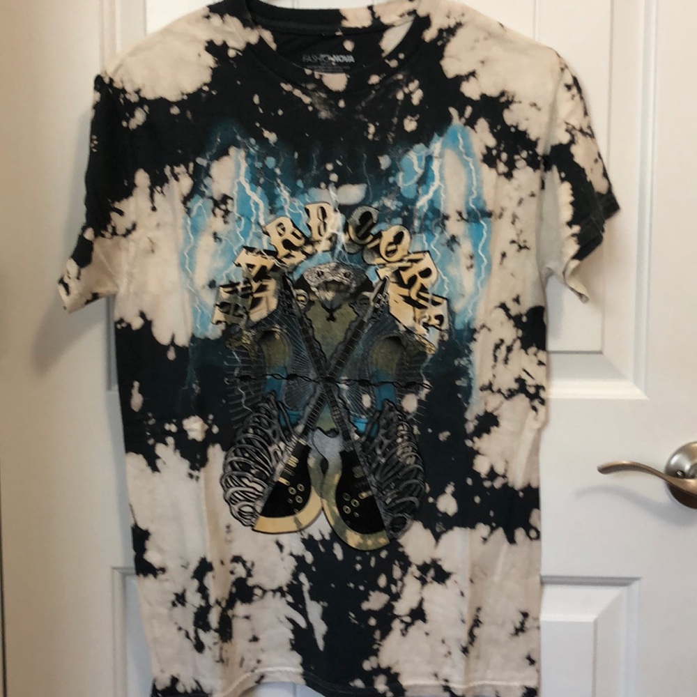 HARD CORE Tee from Fashionnova Size Large